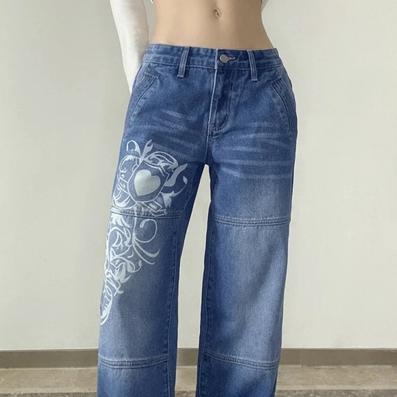 Women Low Rise Washed Baggy Jeans Heart Floral Graffiti Wide Leg Denim Sz Sm - Picture 2 of 7